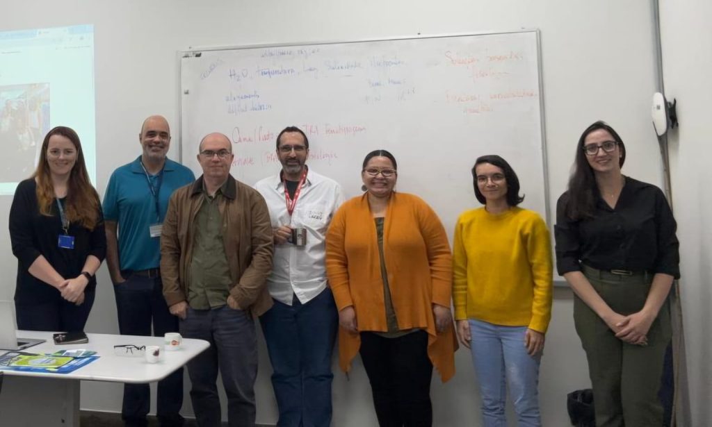 InovaLab realiza visita ao Laboratório de Fisiologia de Plantas Cultivadas (LCroP)